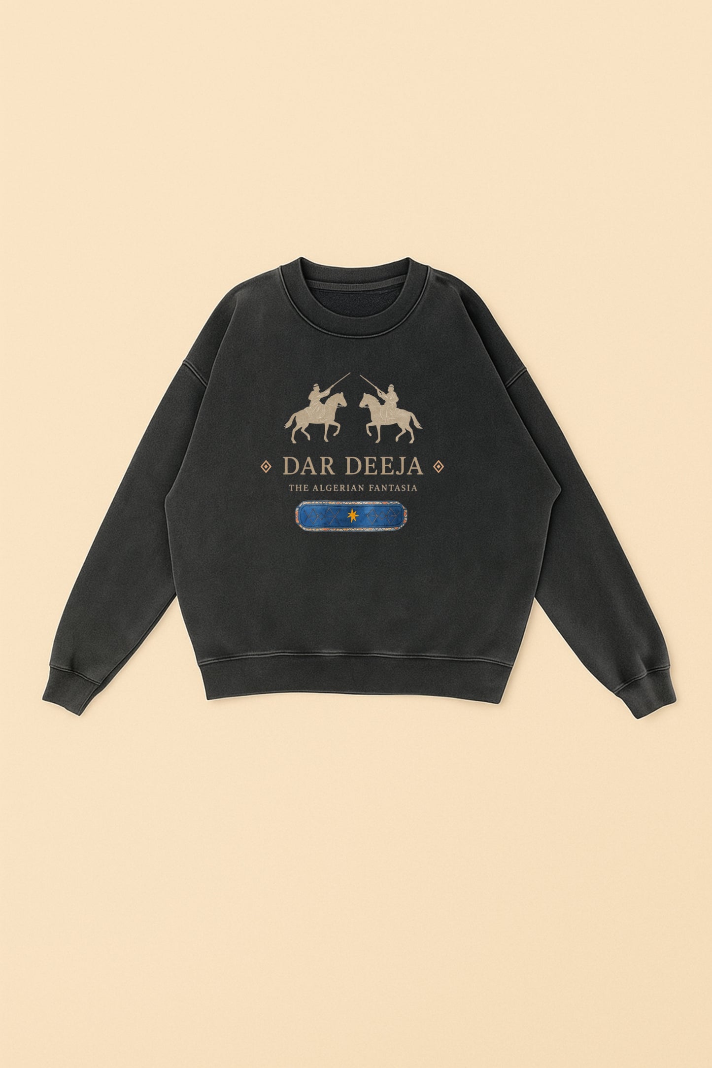 Crewneck Fantasia Vintage Black — Dar Deeja