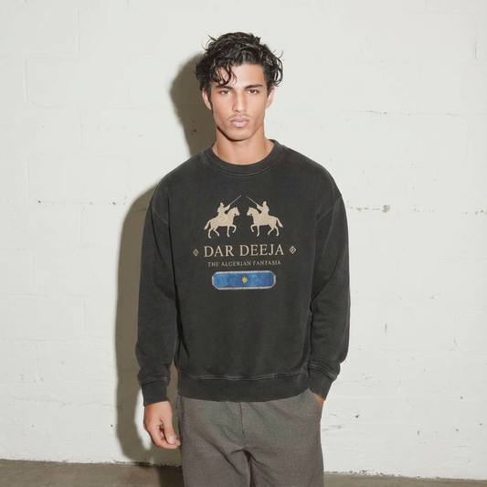 Crewneck Fantasia Vintage Black — Dar Deeja