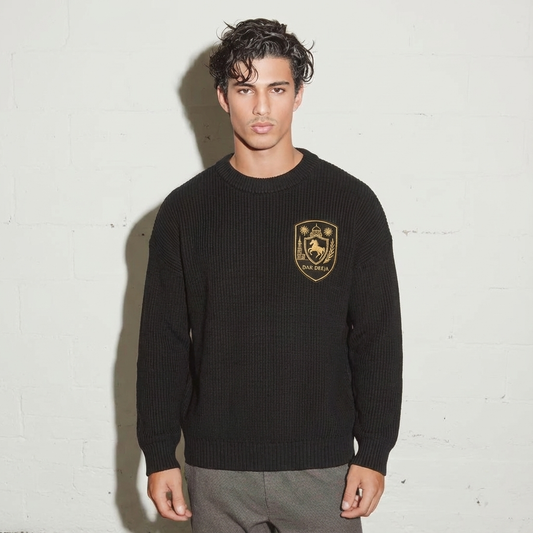 Pull noir en maille Fantasia Crest — Oversized — Dar Deeja