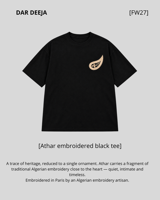 Athar - Embroidered black t-shirt