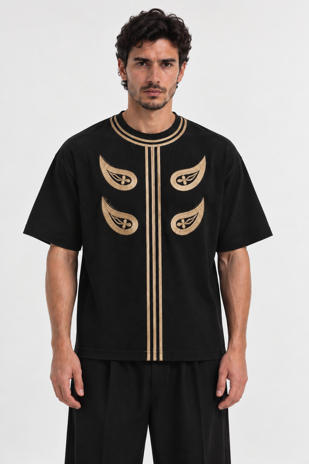 El Qatra — Embroidered Black tshirt